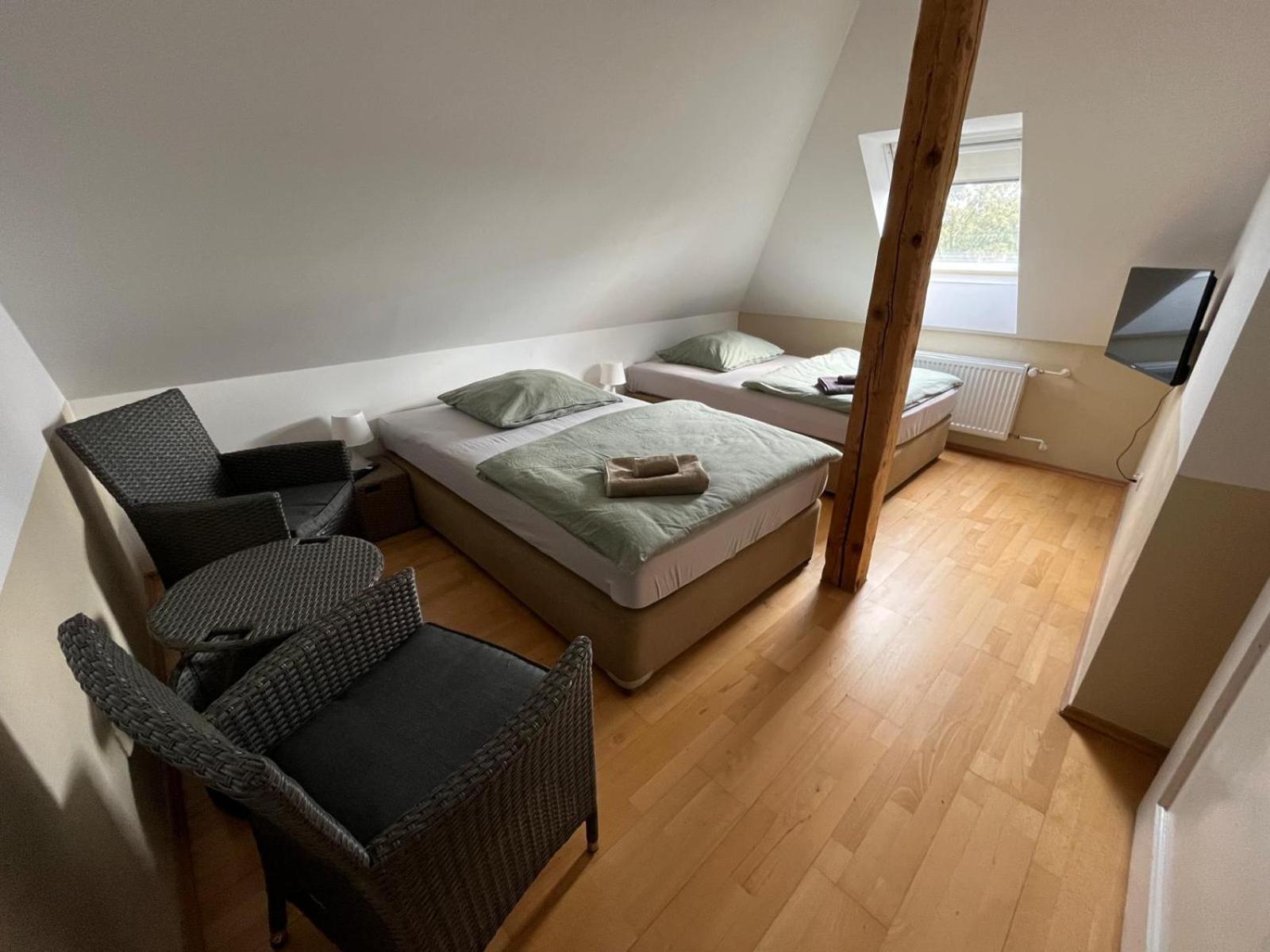 Doppelzimmer-Bad-Kuehlschrank-Tv-19 Meine 외부 사진