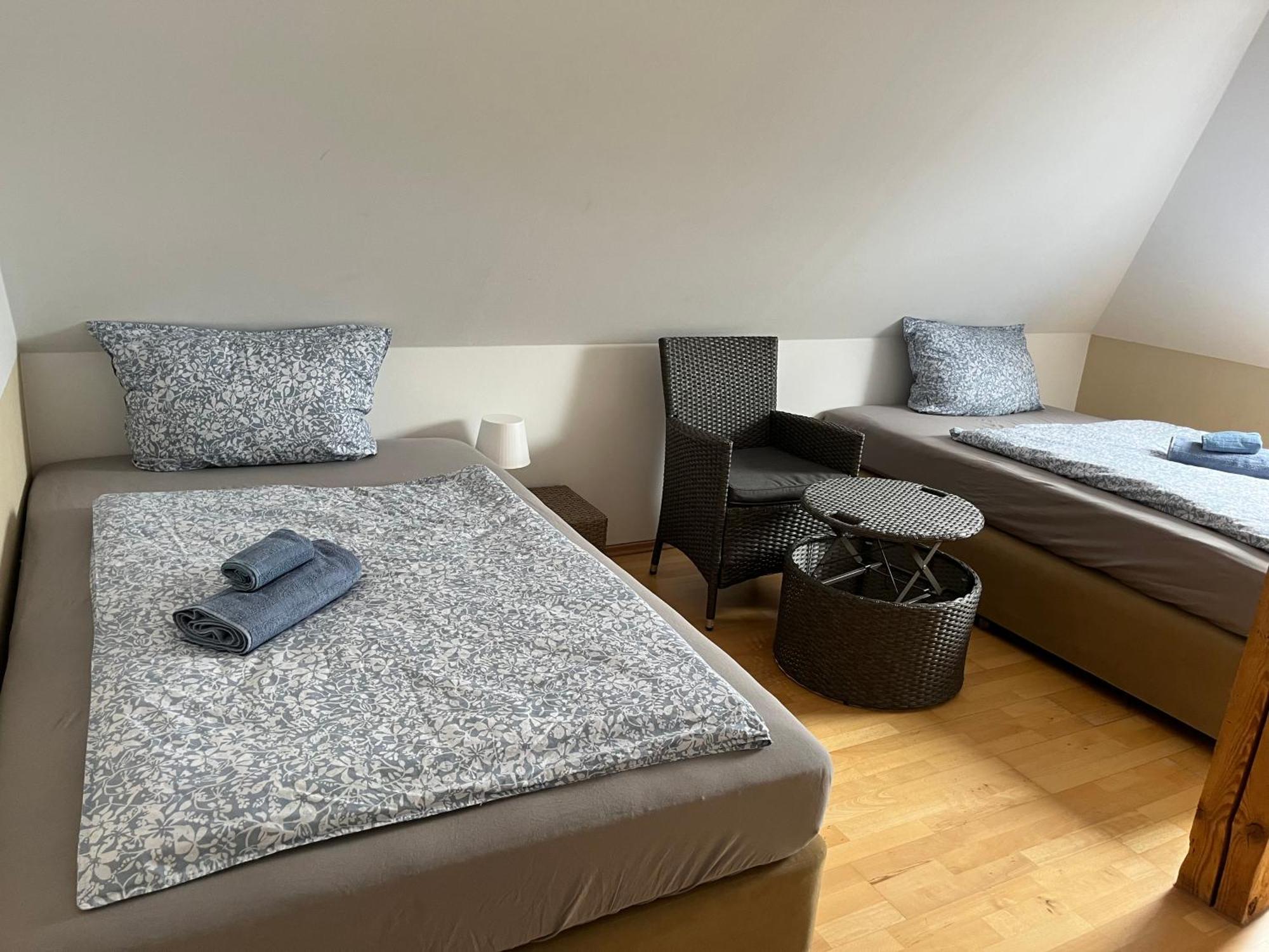 Doppelzimmer-Bad-Kuehlschrank-Tv-19 Meine 외부 사진