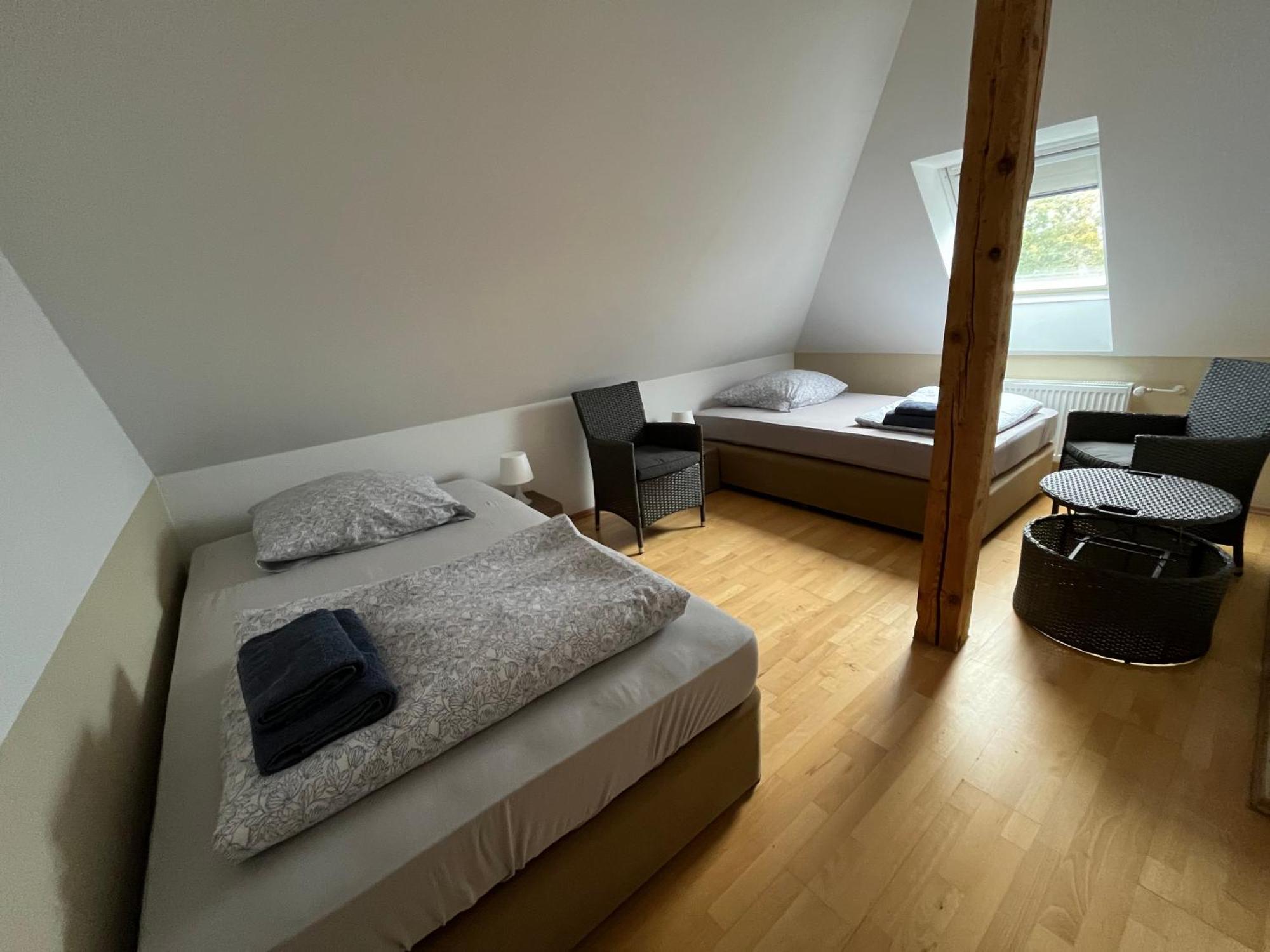 Doppelzimmer-Bad-Kuehlschrank-Tv-19 Meine 외부 사진